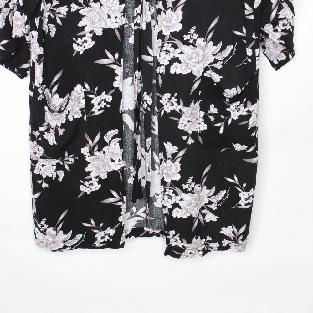 Spirtual Gangster Black Floral Rayon Kimono - Picture 5 of 16